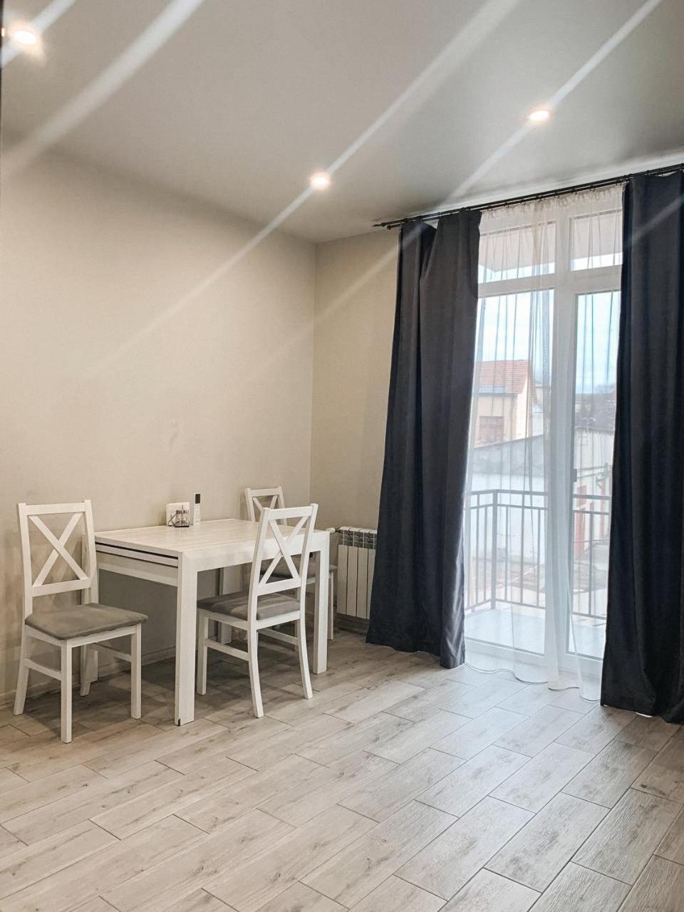 Apartments Domovik Mira 11S/5 穆卡切沃 外观 照片